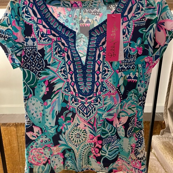 Lilly Pulitzer Top/ Lookin Sharp Engineered Alora Top - Picture 3 of 11